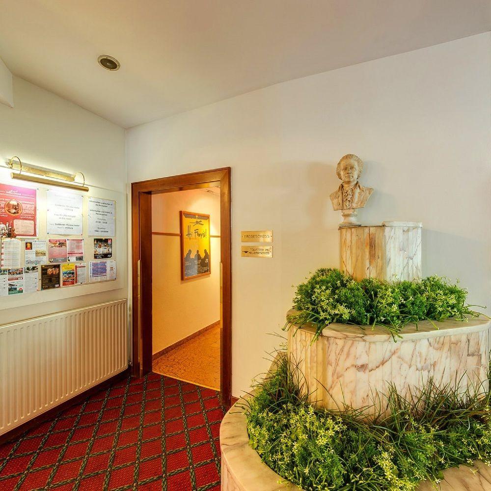 Goldenes Theater Hotel