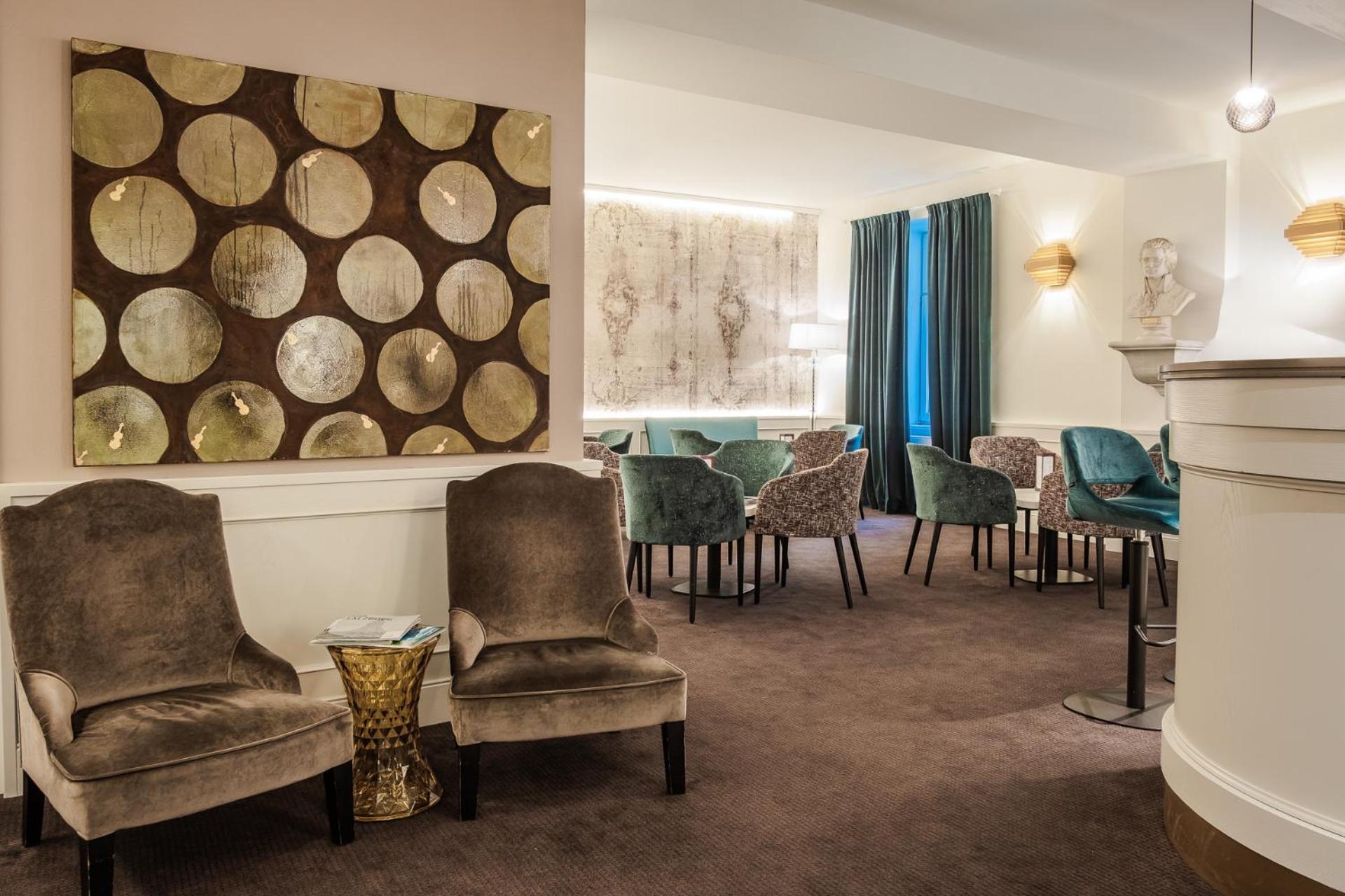 Goldenes Theater 4*