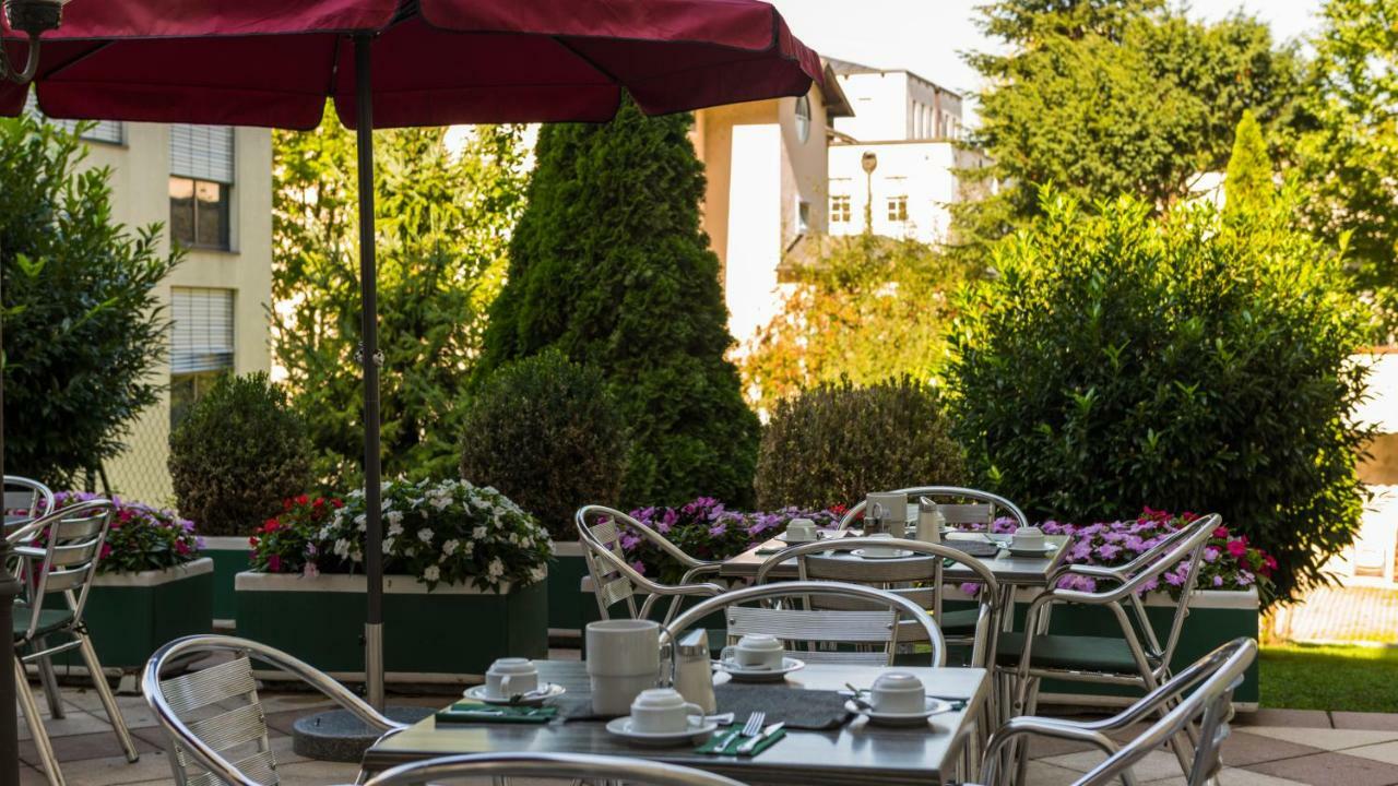 Hotel Goldenes Theater 4*